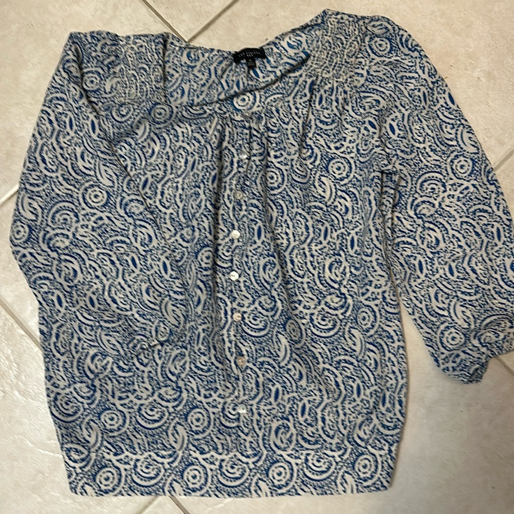 Ladies The Limited Button Down Blouse Med